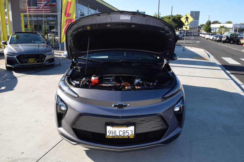 2023 Chevrolet Bolt EUV LT