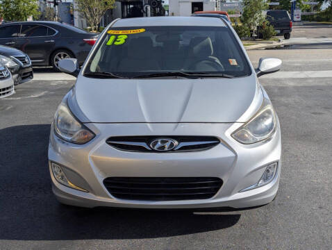 2013 Hyundai Accent GLS