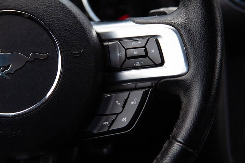 2016 Ford Mustang V6