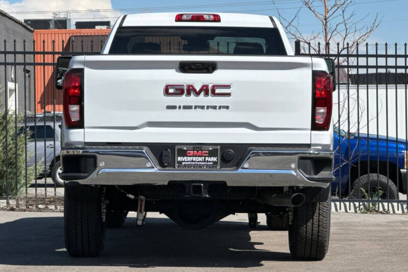 2024 GMC Sierra 3500HD