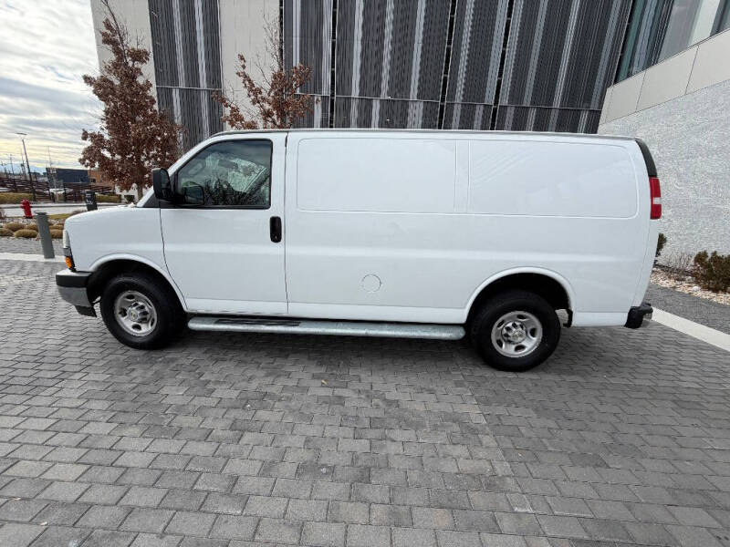 2024 Chevrolet Express 2500