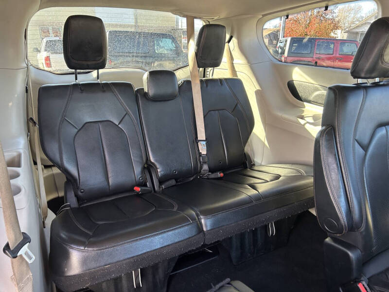 2020 Chrysler Pacifica Touring L