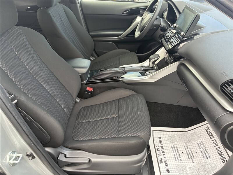 2024 Mitsubishi Eclipse Cross LE