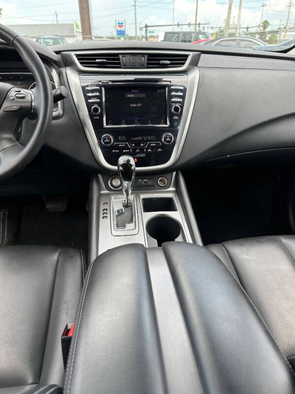 2023 Nissan Murano SV