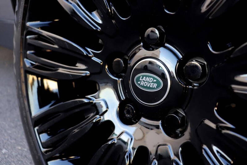 2020 Land Rover Range Rover P525 HSE