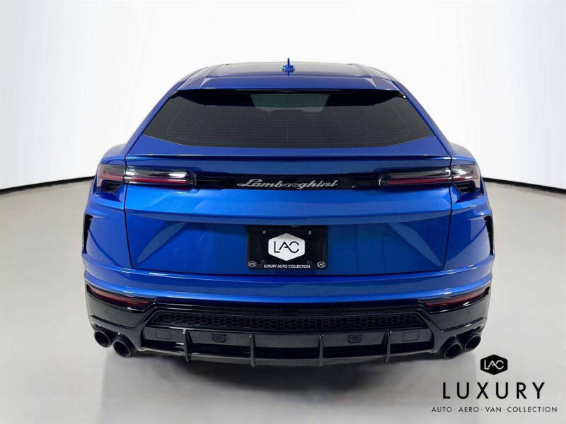 2022 Lamborghini Urus