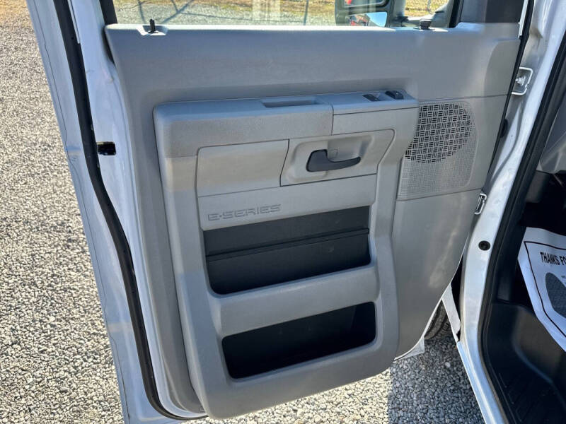 2014 Ford E-Series E-150