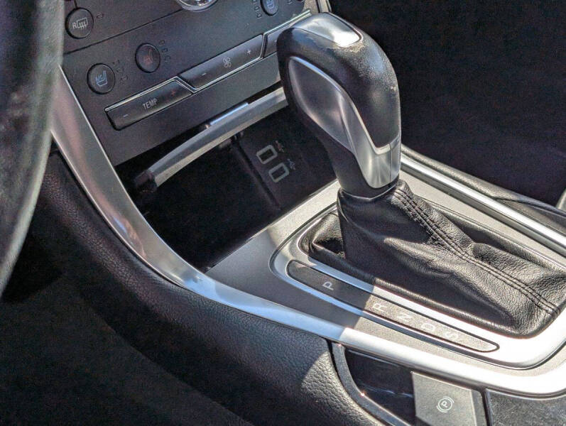 2017 Ford Edge Titanium