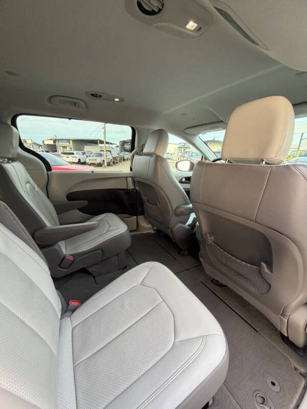 2019 Chrysler Pacifica Touring L