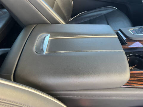 2022 Cadillac Escalade ESV Premium Luxury