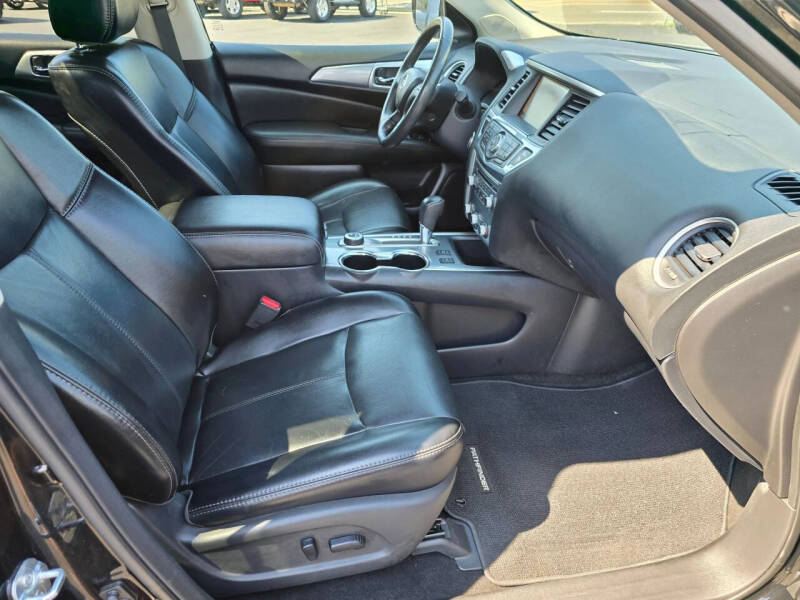 2017 Nissan Pathfinder