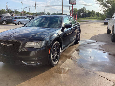 2019 Chrysler 300 S