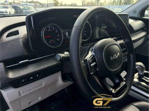 2023 Kia Carnival EX
