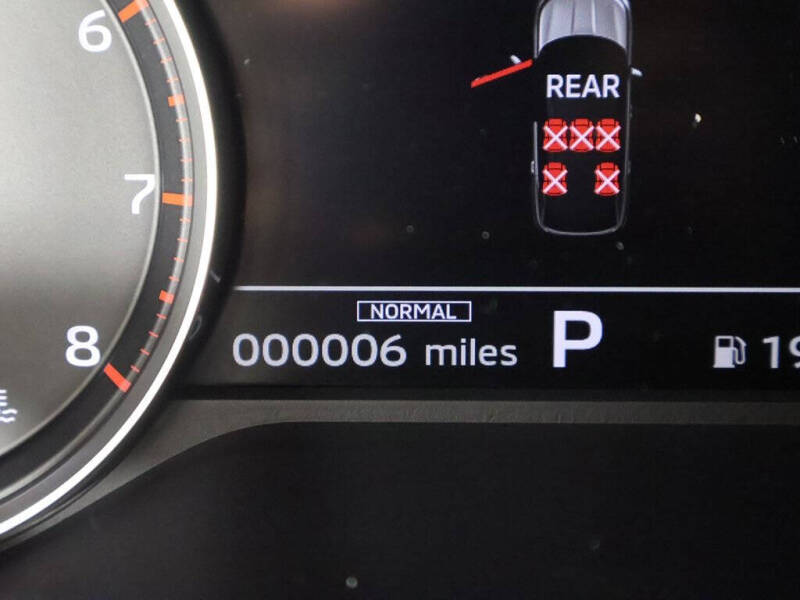 2025 Mitsubishi Outlander ES