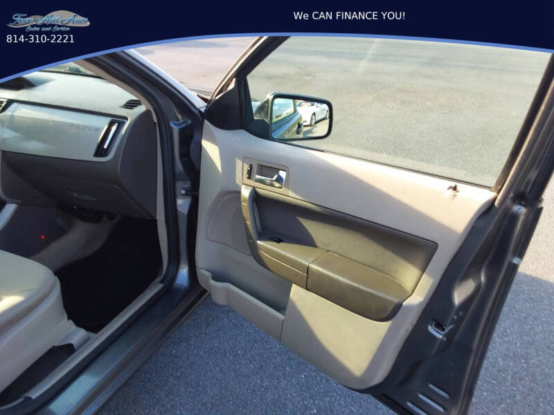 2010 Ford Focus SES