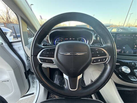 2022 Chrysler Pacifica Hybrid Limited