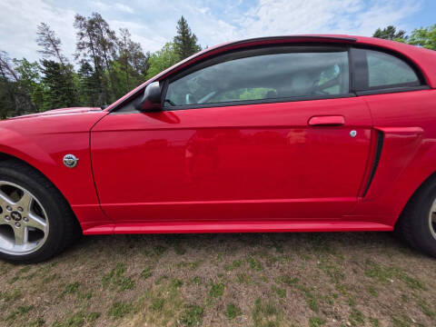 2004 Ford Mustang GT Deluxe