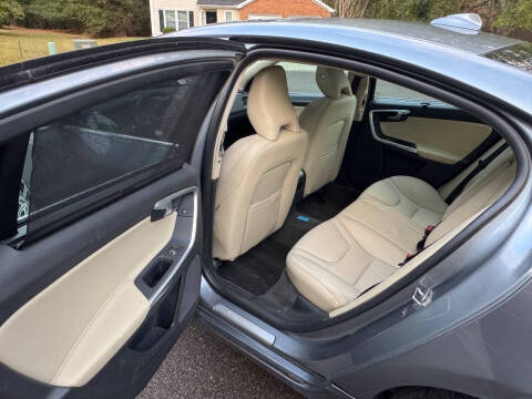 2018 Volvo S60 T5 Inscription Platinum