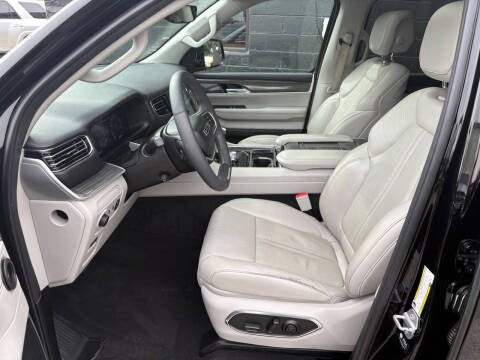 2022 Jeep Wagoneer Series II