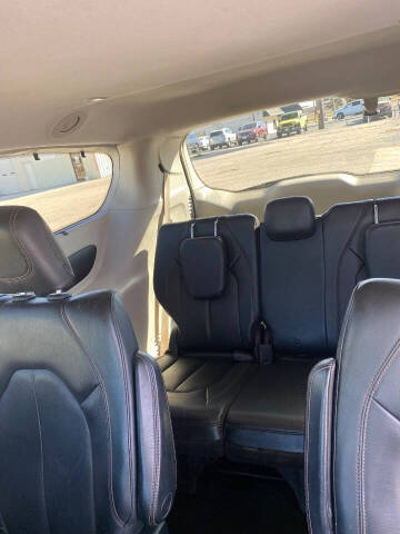 2020 Chrysler Pacifica Touring L