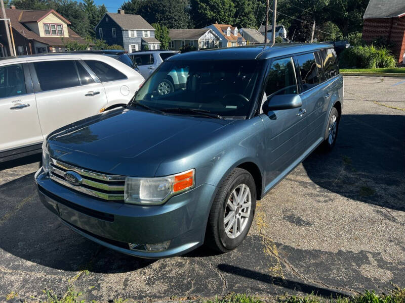 2010 Ford Flex for sale at Bronco Auto in Kalamazoo MI