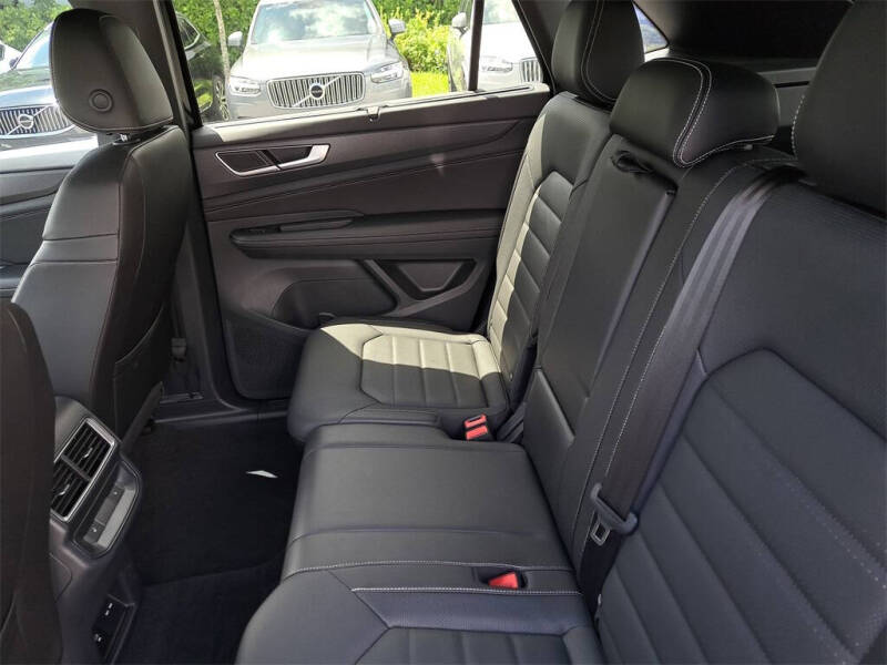 2025 Volkswagen Atlas Cross Sport SEL 4Motion