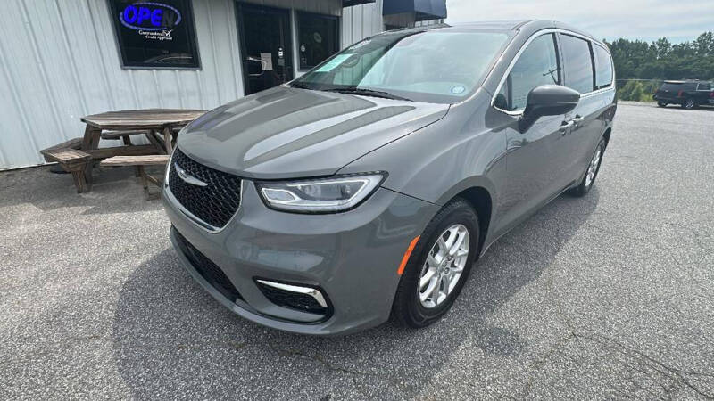 2023 Chrysler Pacifica Touring L