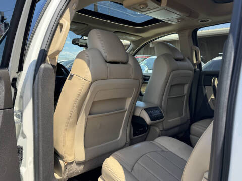 2011 GMC Acadia Denali