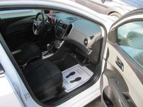 2016 Chevrolet Sonic LT Auto