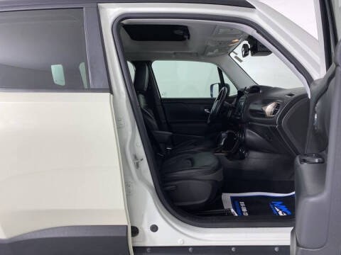 2017 Jeep Renegade Deserthawk