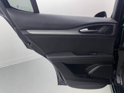 2022 Alfa Romeo Stelvio Veloce