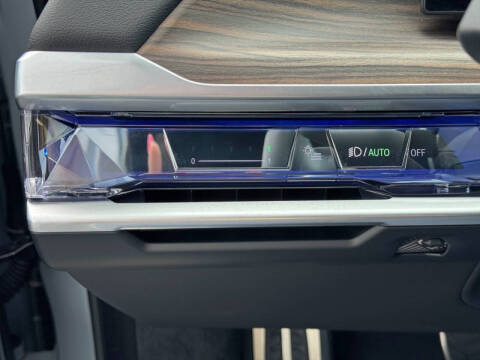 2023 BMW 7 Series 740i