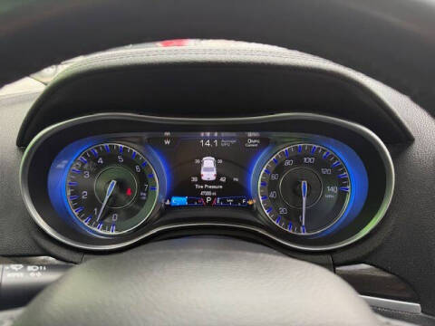 2015 Chrysler 300 Limited