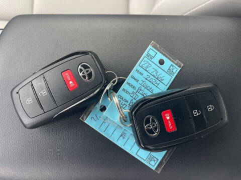 2024 Toyota Prius XLE