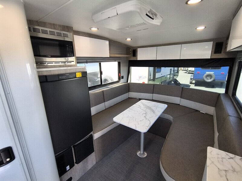 2024 inTech Trailers Dawn