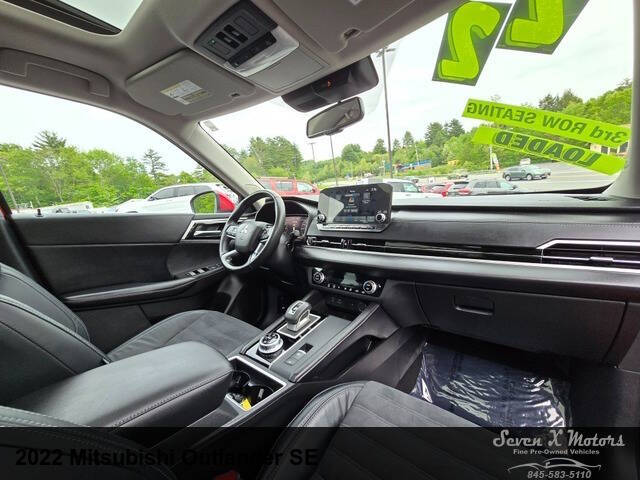 2022 Mitsubishi Outlander SE