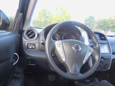 2019 Nissan Versa SV