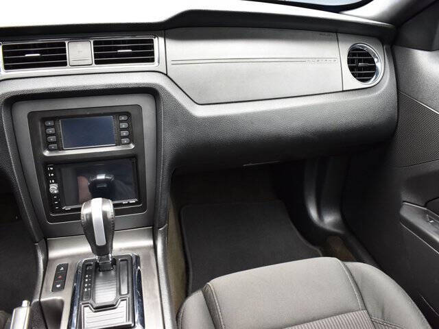 2014 Ford Mustang V6