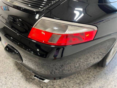 2004 Porsche 911 Carrera