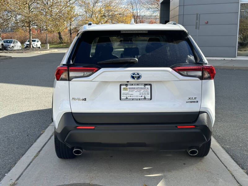 2024 Toyota RAV4 Hybrid XLE