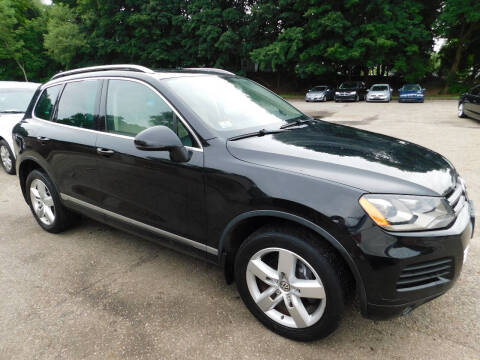 2011 Volkswagen Touareg for sale at Macrocar Sales Inc in Uniontown OH