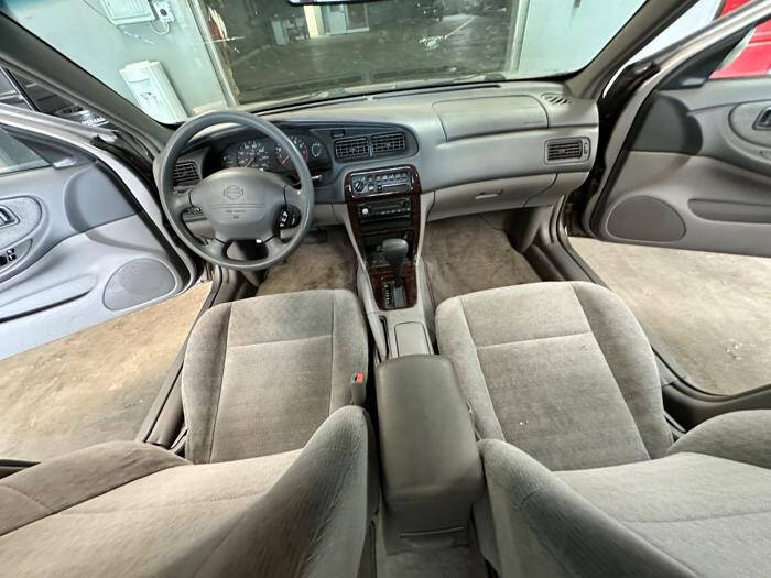2000 Nissan Altima XE