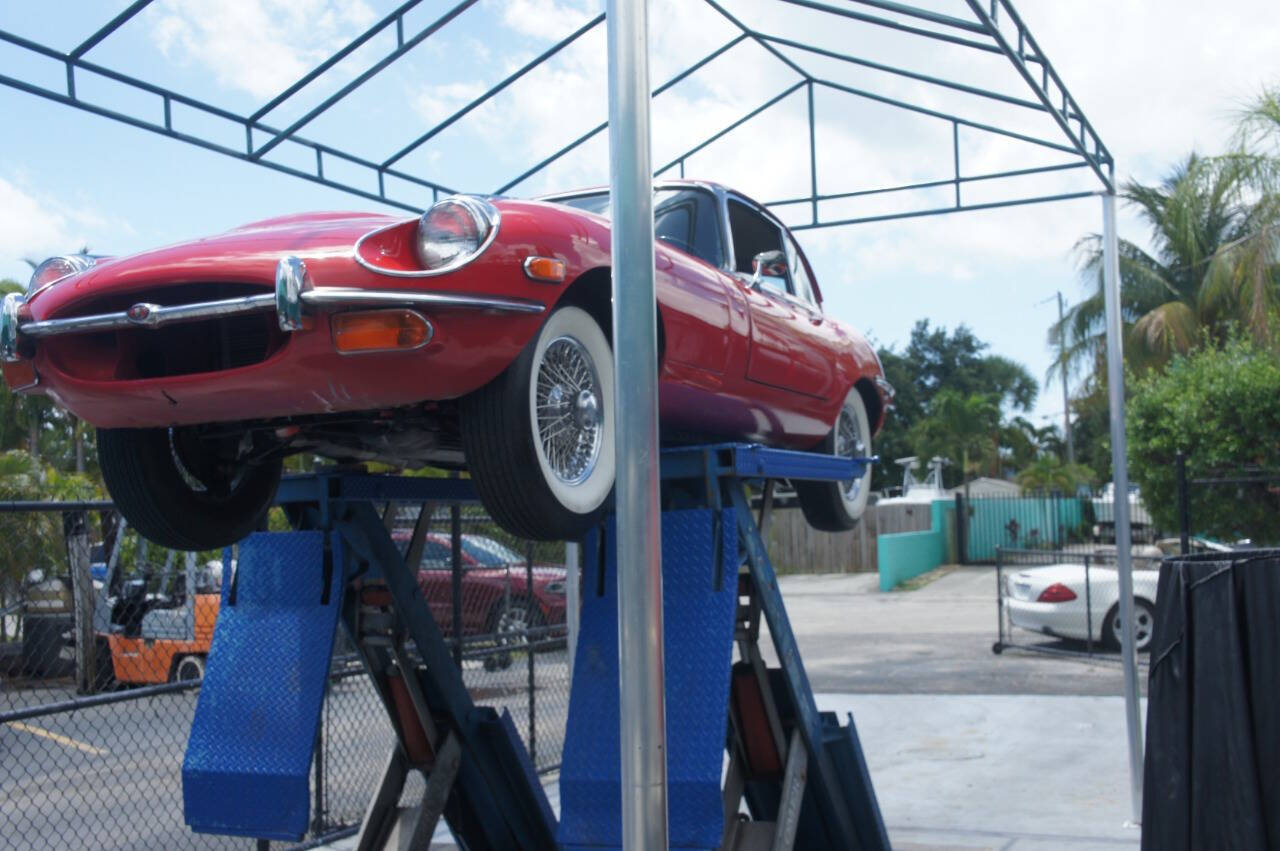 1969 Jaguar E-Type 26