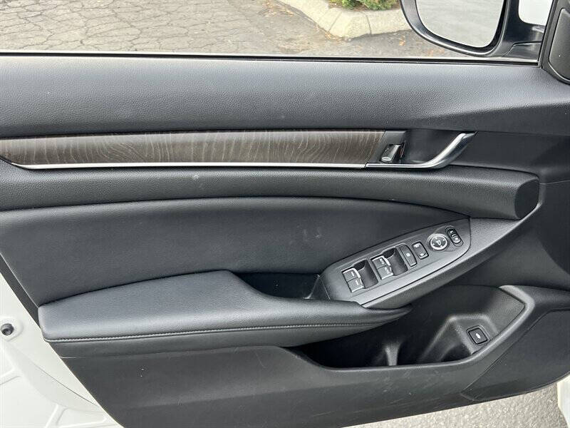 2021 Honda Accord Hybrid EX