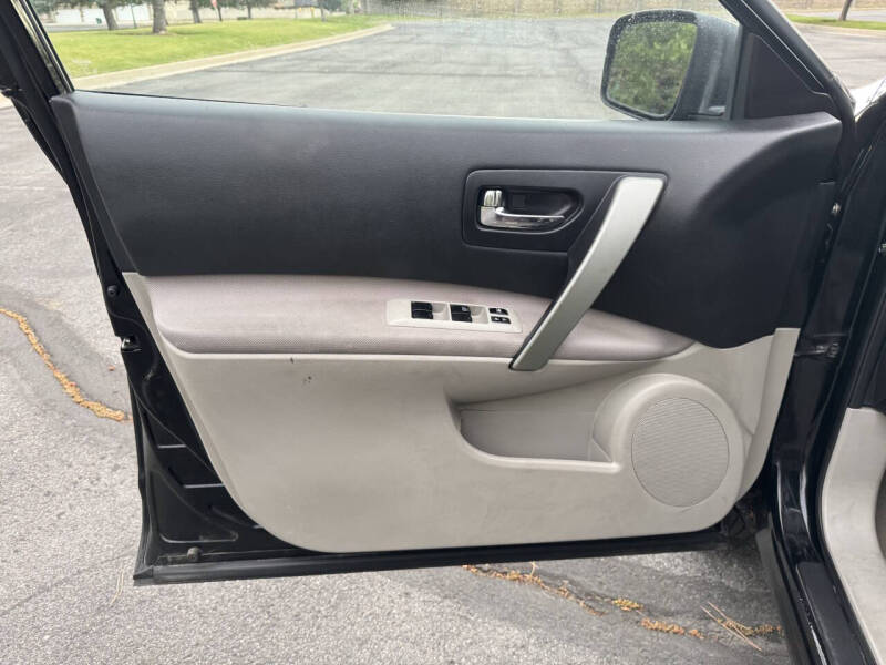 2012 Nissan Rogue S