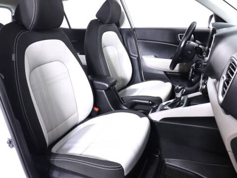 2022 Hyundai Venue SEL