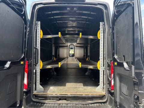 2023 Ford Transit 250