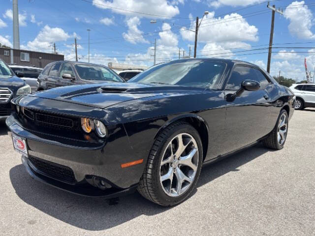 2015 Dodge Challenger SXT Plus
