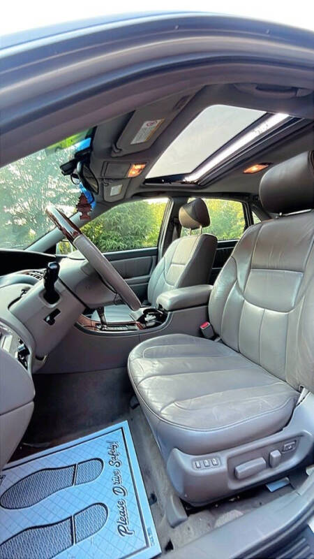 2003 Toyota Avalon XLS