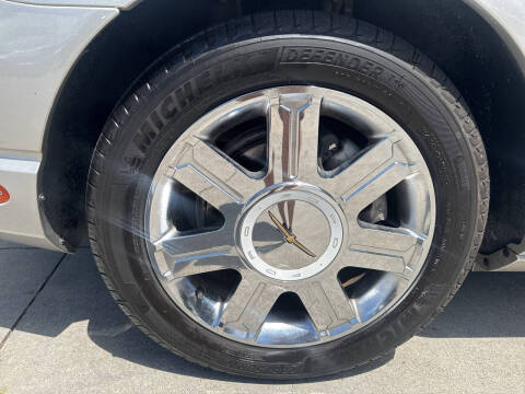 2004 Ford Thunderbird Deluxe